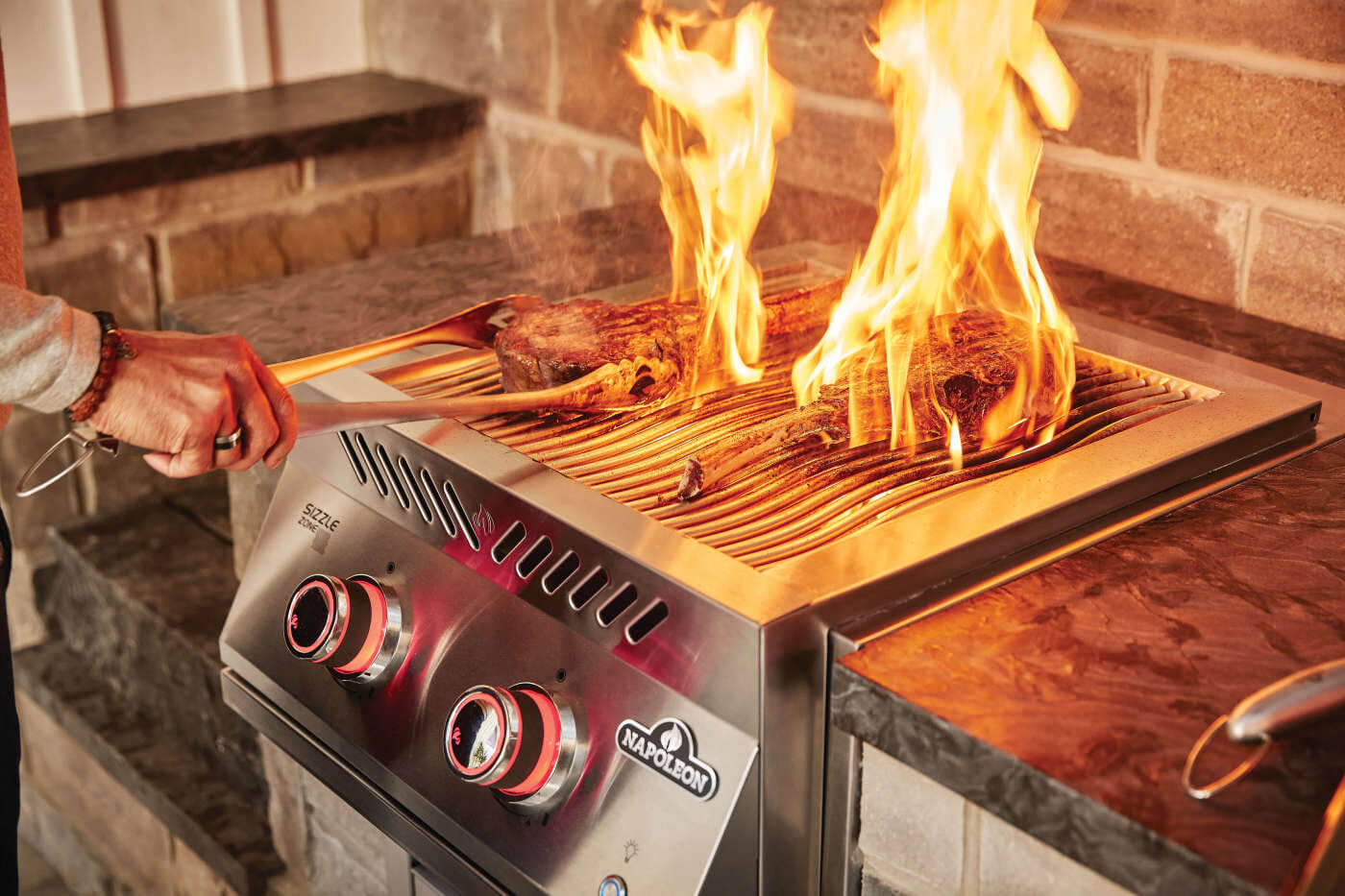 Built-in 700 Series Dual Infrared Burner - with Stainless Steel Cover
