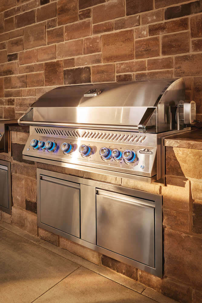 Built-In 700 Series 44 - with Dual Infrared Rear Burners